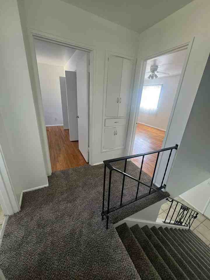 Nob Hill Apartments - Photo 4 of 6