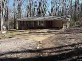 featured image of 9527 Hemlock Dr Se