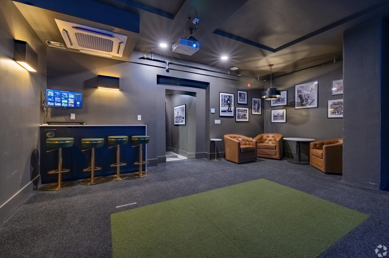 Beacon Building - Photo 5 of 31