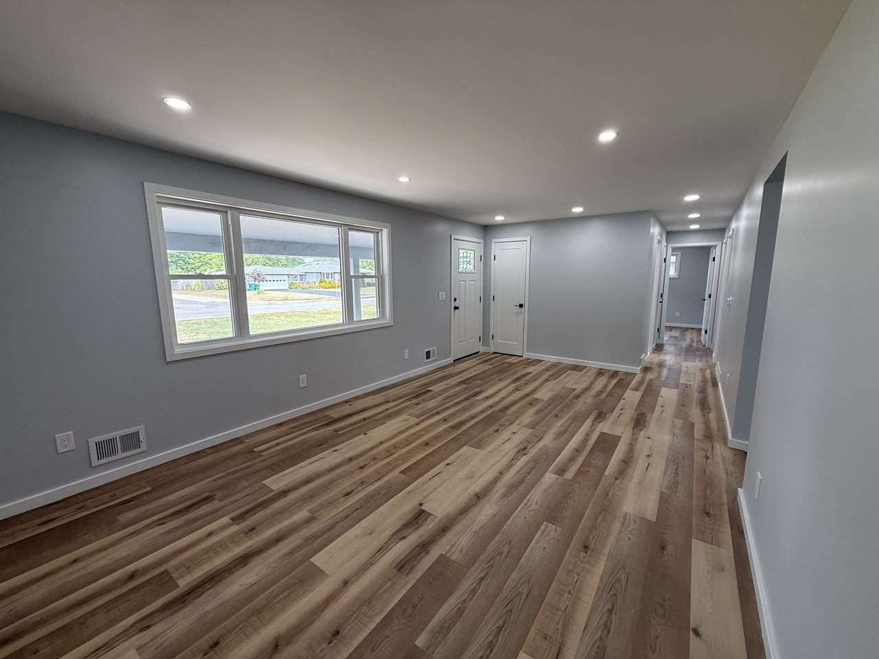 123 Cattaragus Dr #1 - Photo 3 of 18