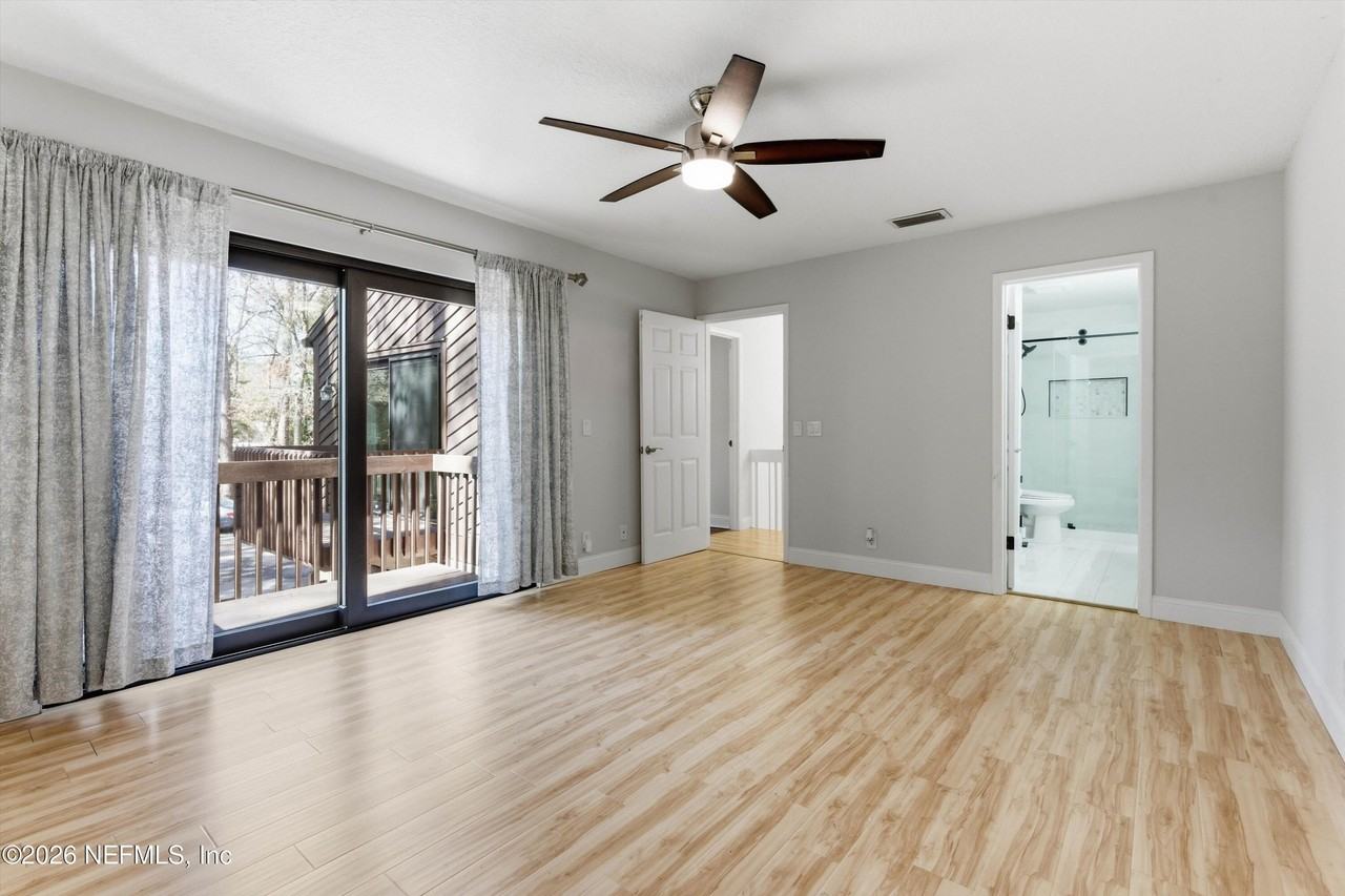 10407 Big Tree Cir W - Photo 6 of 27