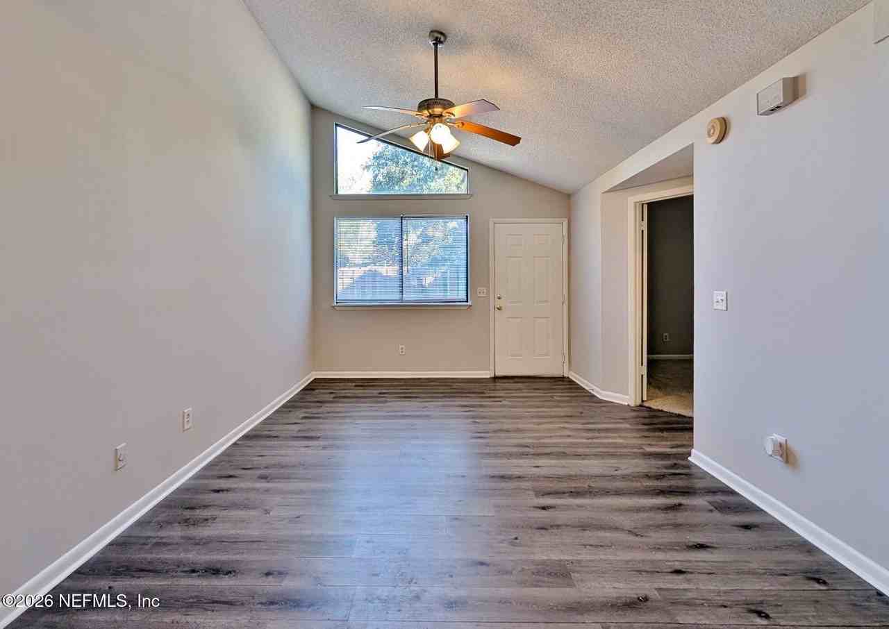 2530 Whispering Woods Blvd Apt 1 #1 - Photo 4 of 16