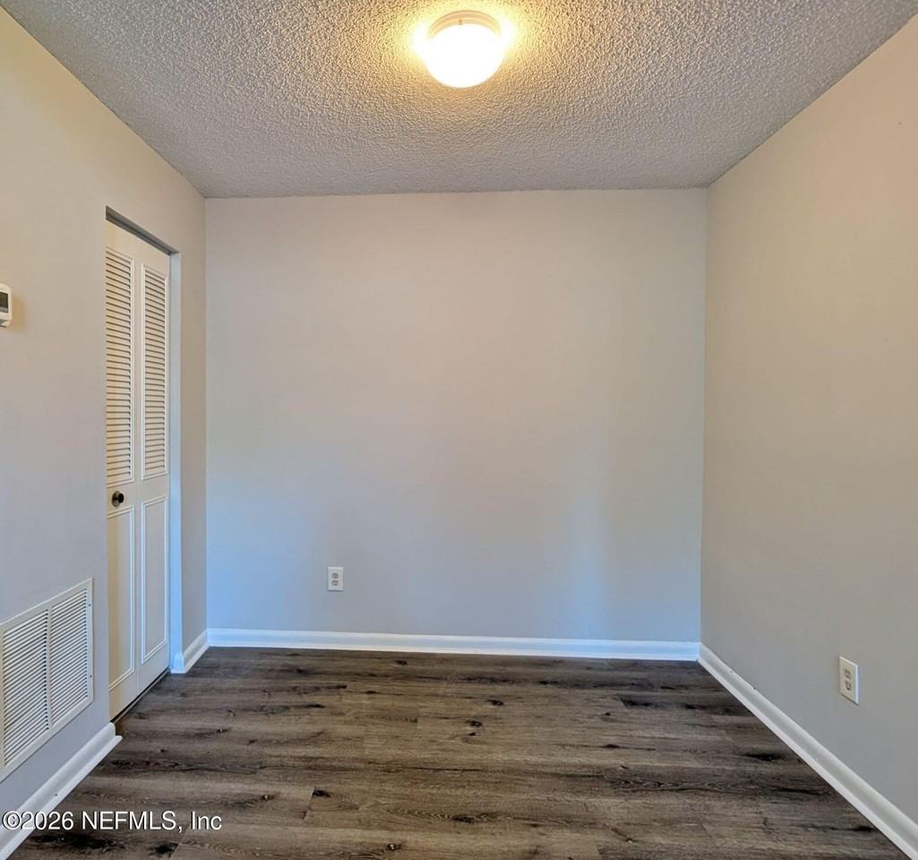 2530 Whispering Woods Blvd Apt 1 #1 - Photo 5 of 16