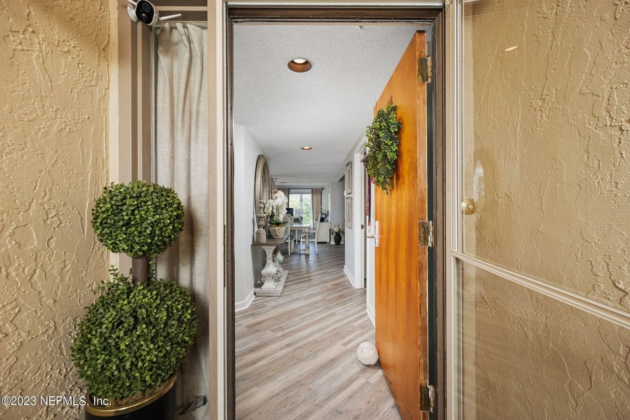 3114 Harbor Dr - Photo 2 of 33