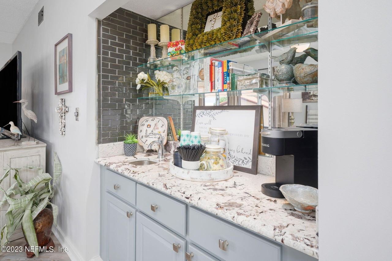 3114 Harbor Dr - Photo 6 of 33