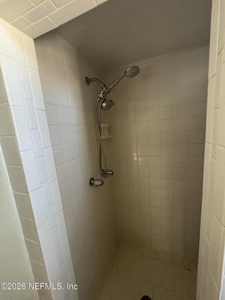 1604 Cherry St Apt 4 #4 - Photo 3 of 11