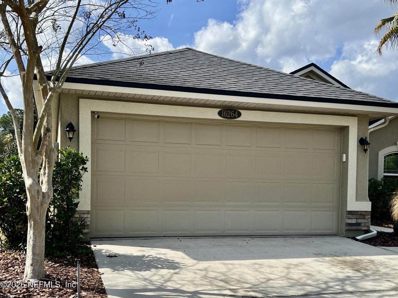 16264 Tisons Bluff Rd - Photo 2 of 36