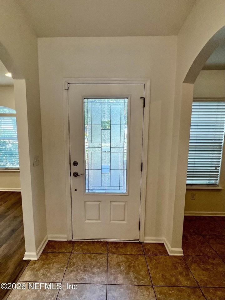 16264 Tisons Bluff Rd - Photo 5 of 36