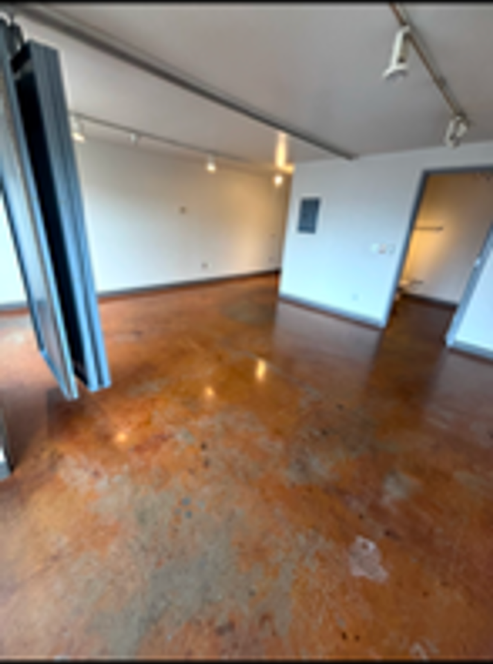 Whiteway - Photo 7 of 10