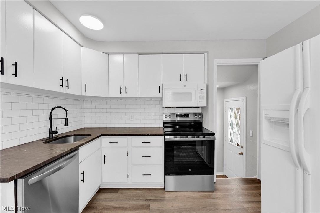 876 E 209th St - Photo 7 of 26