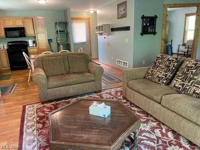 18130 Winterset Ln - Photo 5 of 18