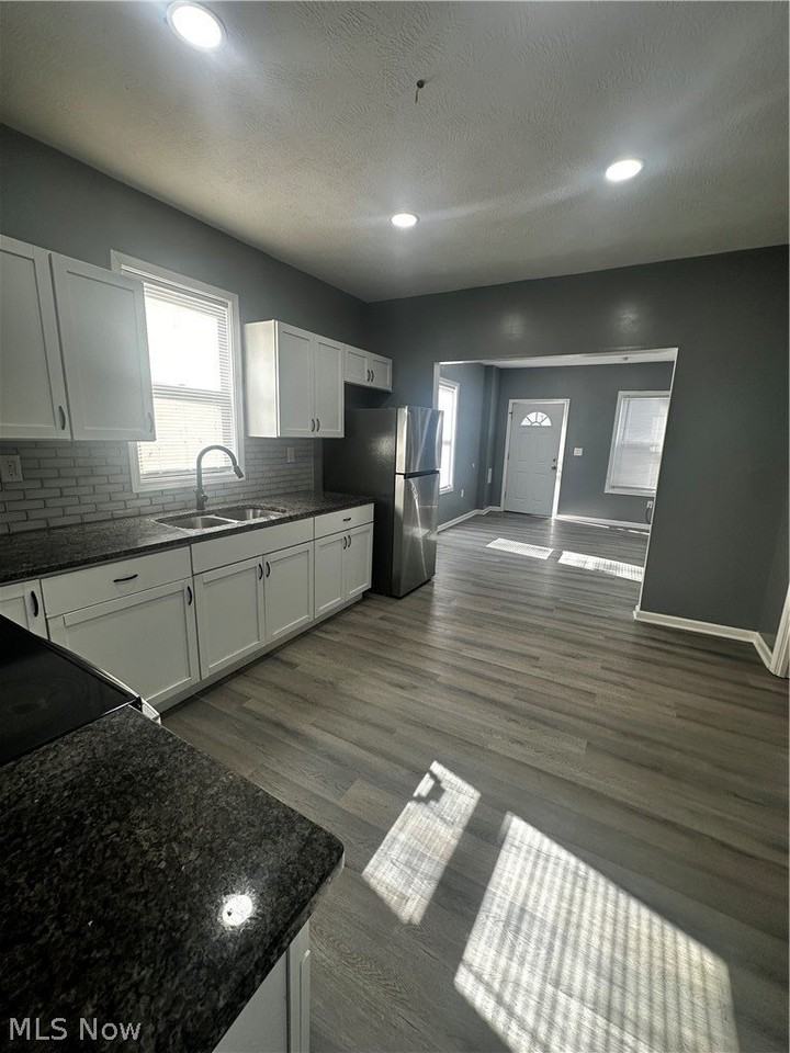 3289 W 58th St - Photo 5 of 13