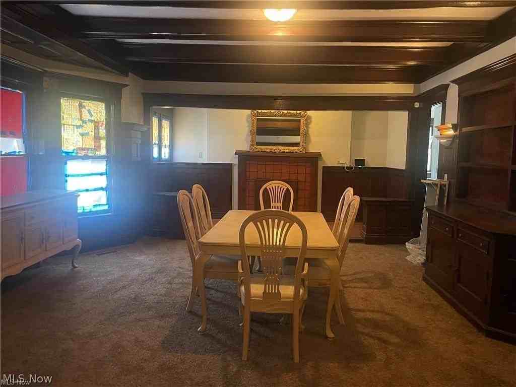 1420 Ansel Rd - Photo 4 of 23