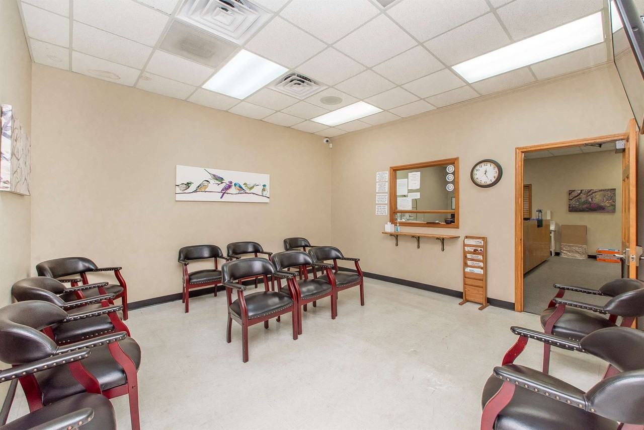 29799 Walker Rd S - Photo 4 of 27