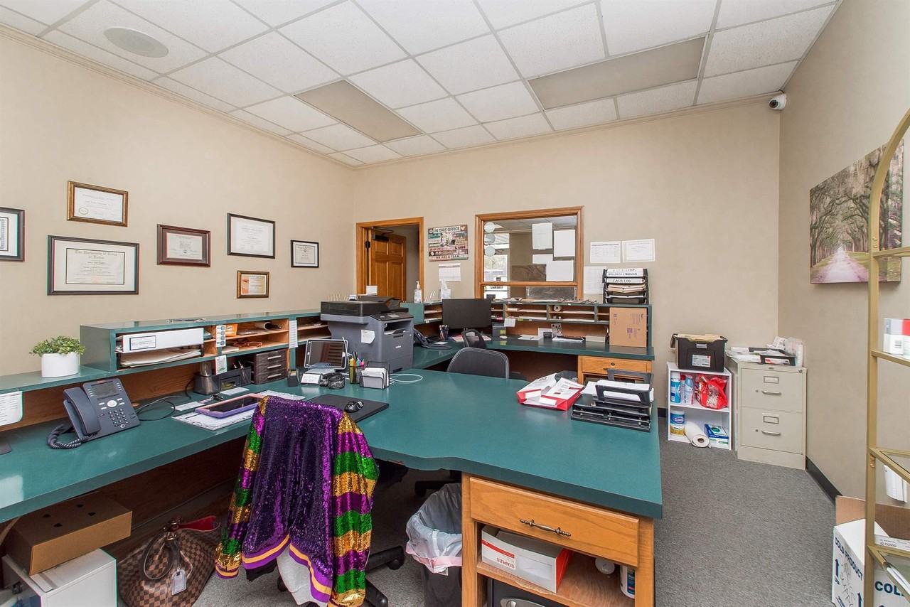 29799 Walker Rd S - Photo 6 of 27