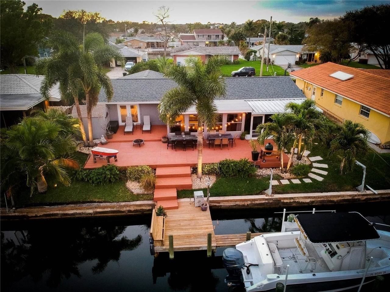 4165 13th Ln Ne - Photo 3 of 27