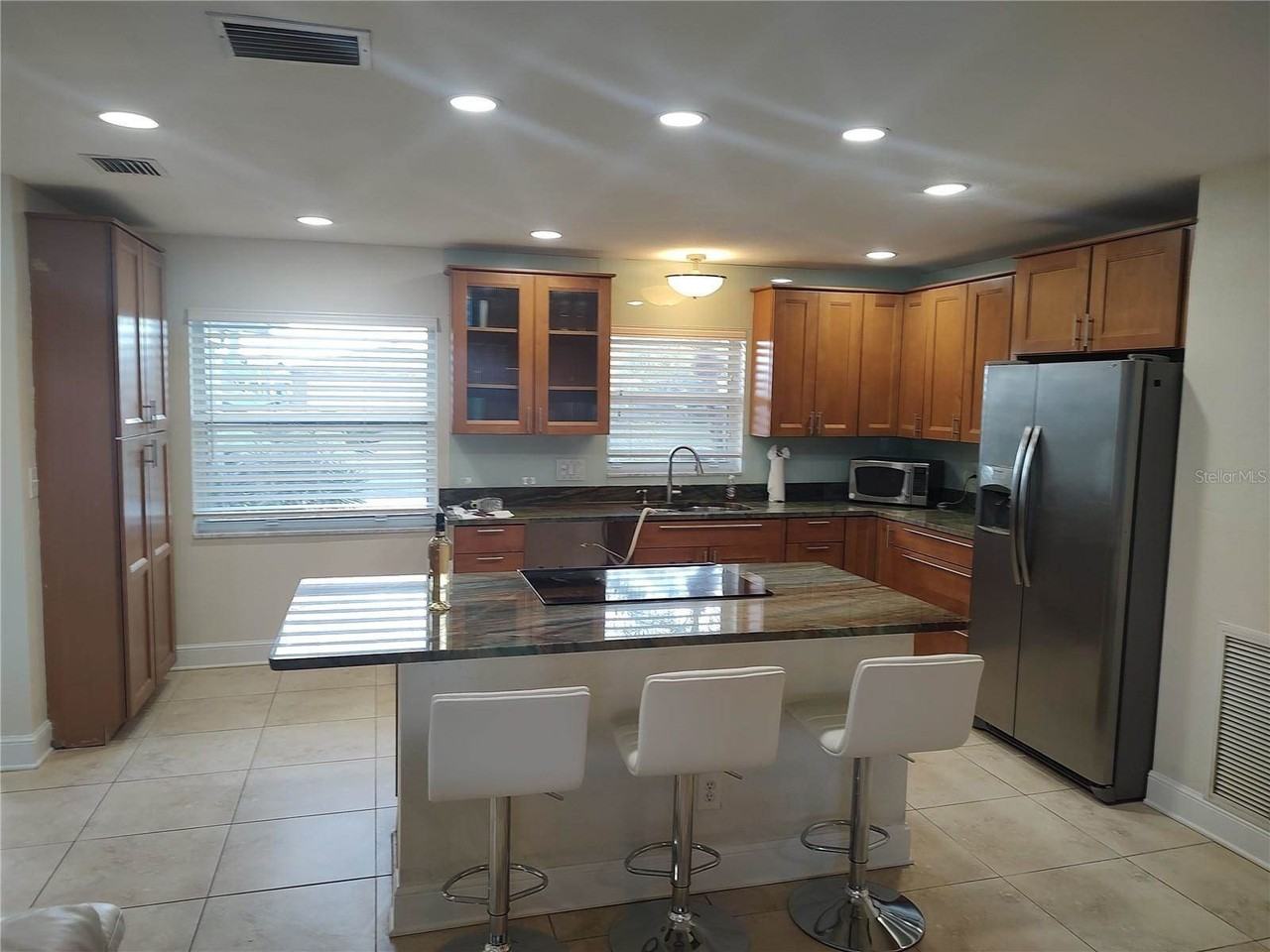 4165 13th Ln Ne - Photo 7 of 27