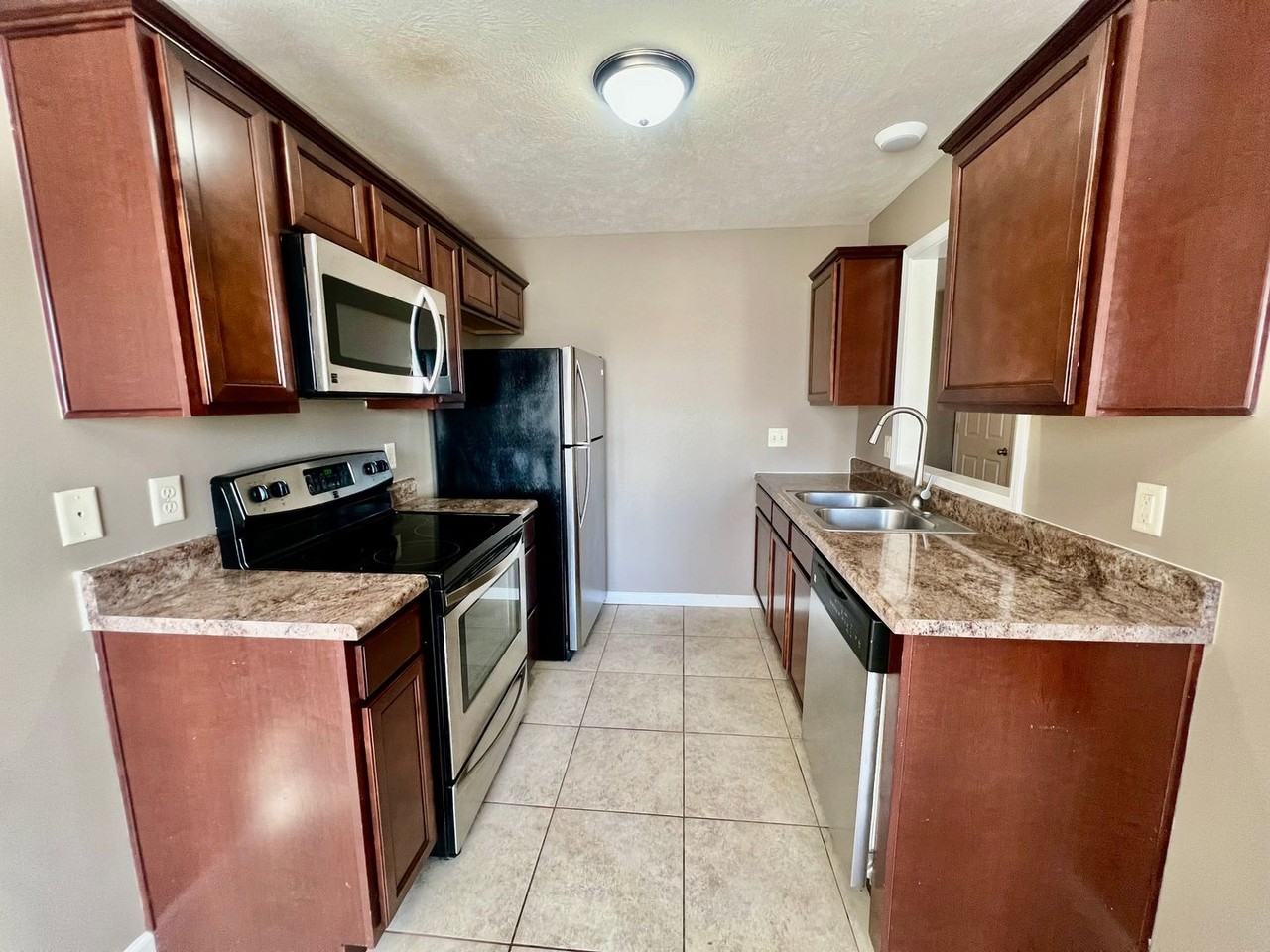 1002-1008 Airport Road - Photo 4 of 13
