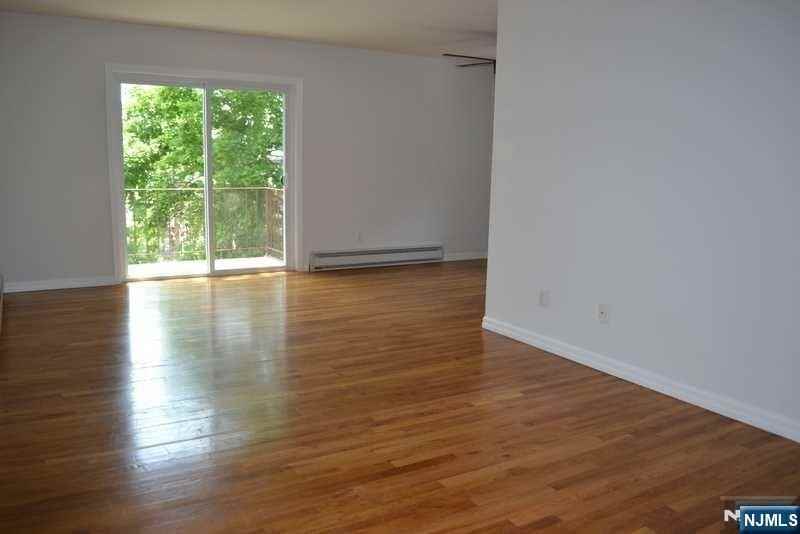 27-33 Corsa Ter - Photo 7 of 25