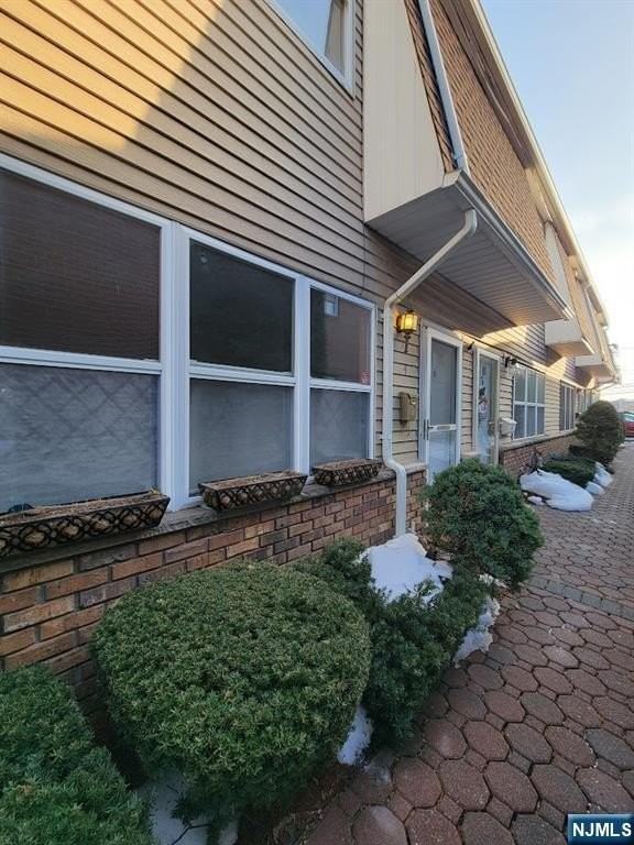 81 Church St - Photo 2 of 32