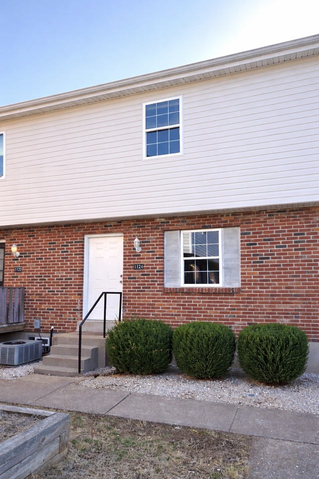 1124 Waycross Pl #1124 - Photo 2 of 15