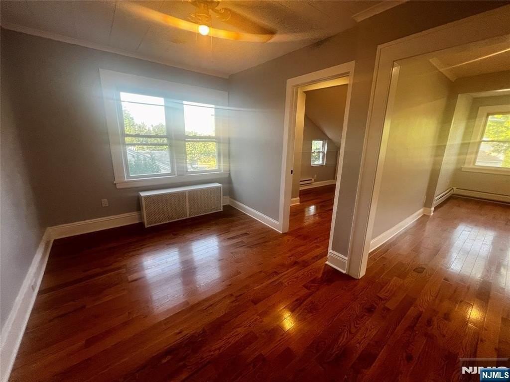 114 Cloverdale Ave - Photo 7 of 21