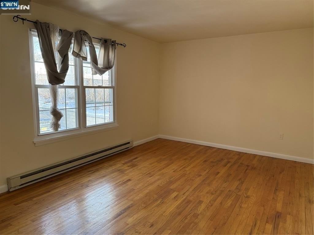 419 Paterson Ave - Photo 4 of 4