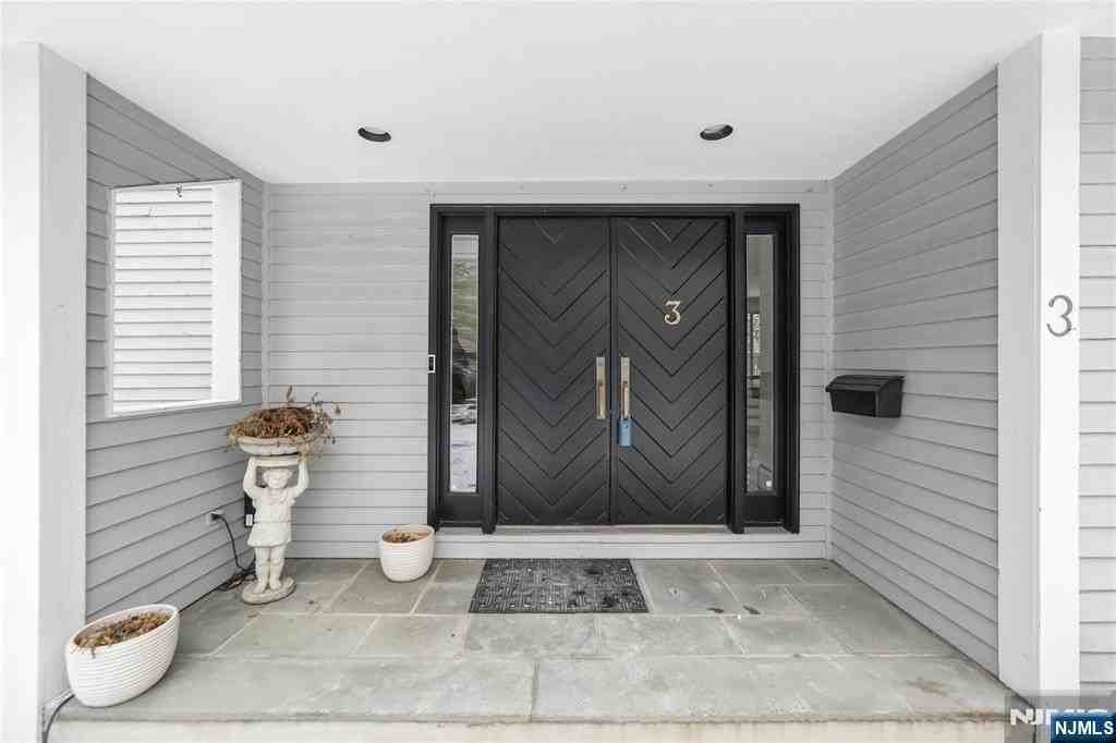 3 Forest Rd - Photo 5 of 46