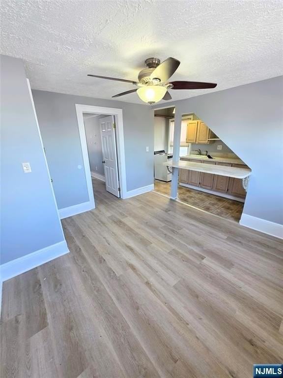 245 Beech St 3rd Fl - Photo 2 of 12