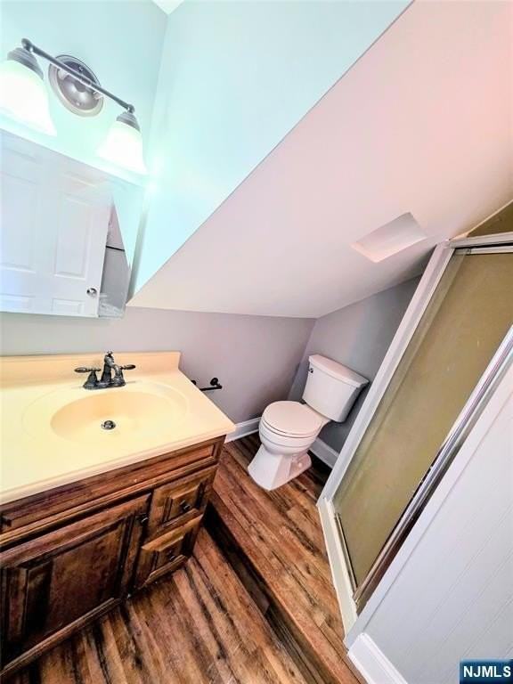 245 Beech St 3rd Fl - Photo 7 of 12