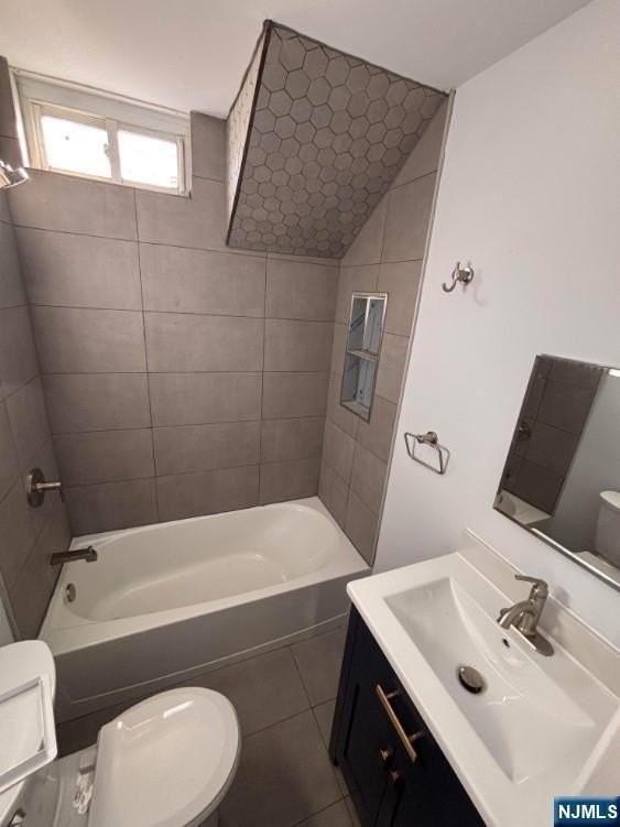 332 70th St - Photo 5 of 7