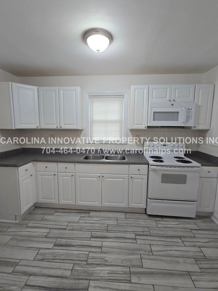 2711 Beech Nut Rd #1 - Photo 7 of 15