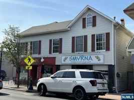 featured image of 1923 E Main St