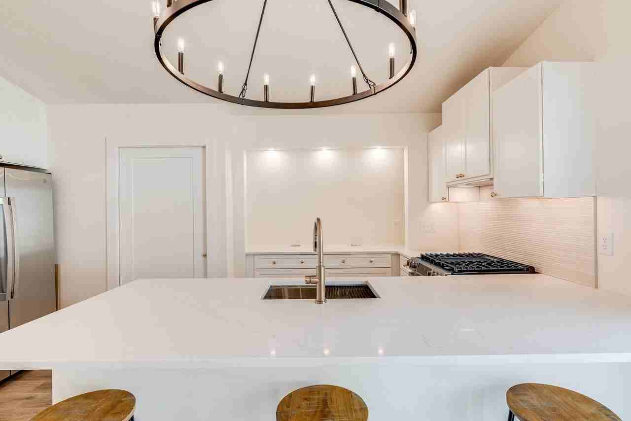 222 Prospect St Apt 3 #3 - Photo 6 of 27