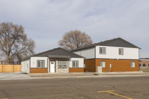 featured image of 287 Sw 6th St #2