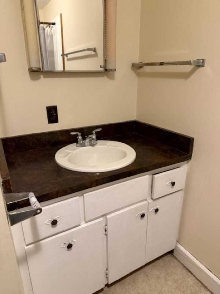 109 North St - Photo 2 of 6