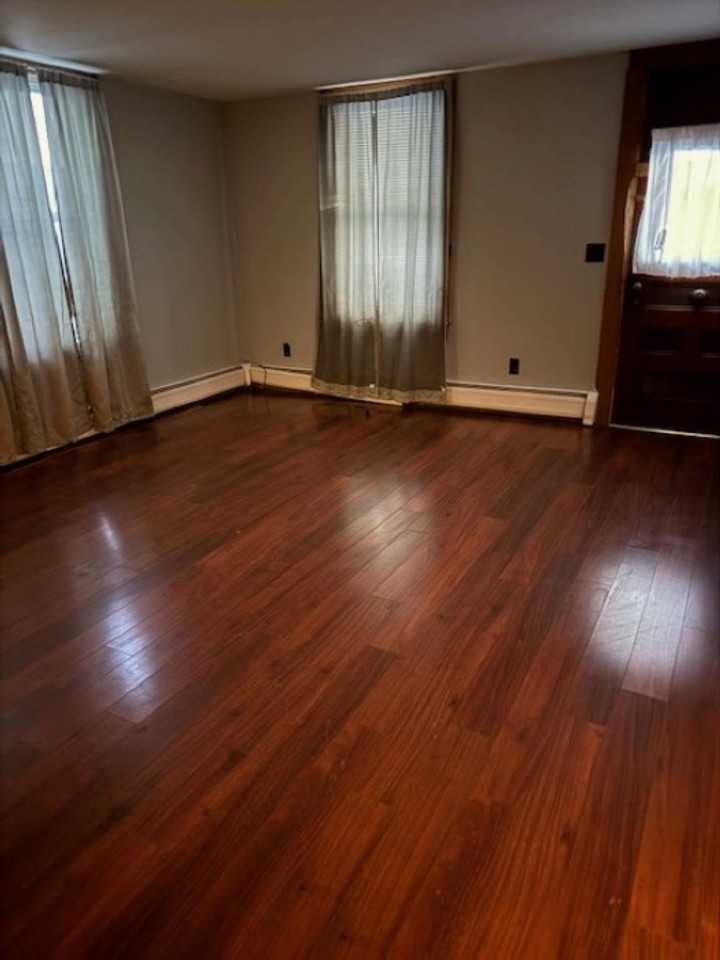 109 North St - Photo 5 of 6