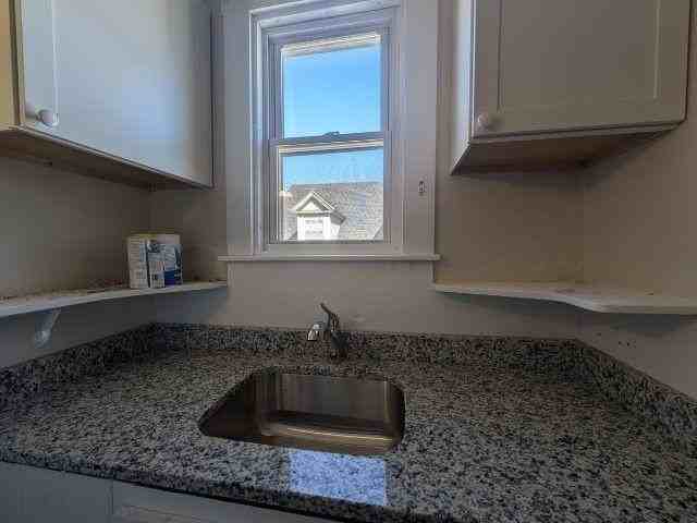 145 Main St #6 - Photo 3 of 12