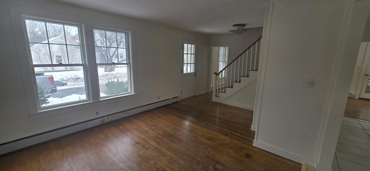 40 Goyette Ave - Photo 7 of 12