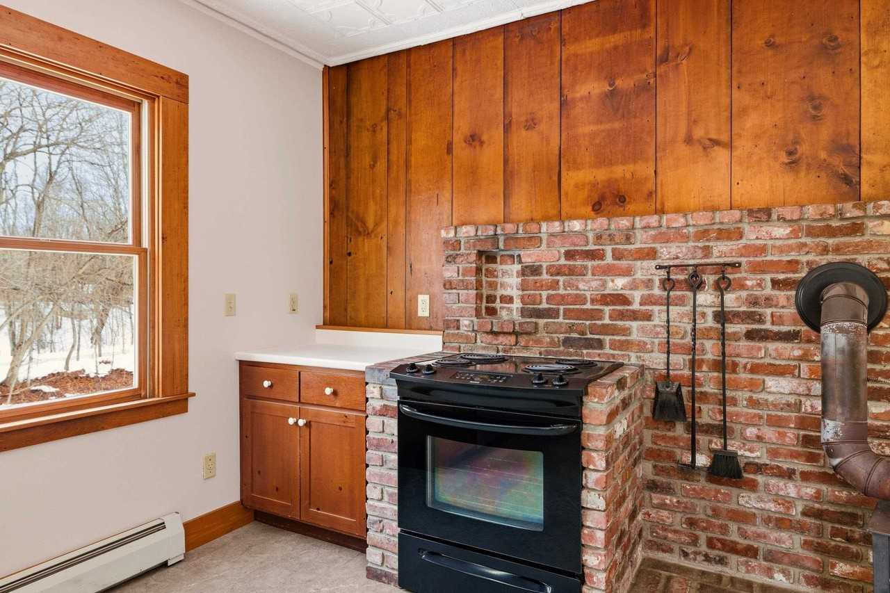 113 Railroad Ave - Photo 7 of 23