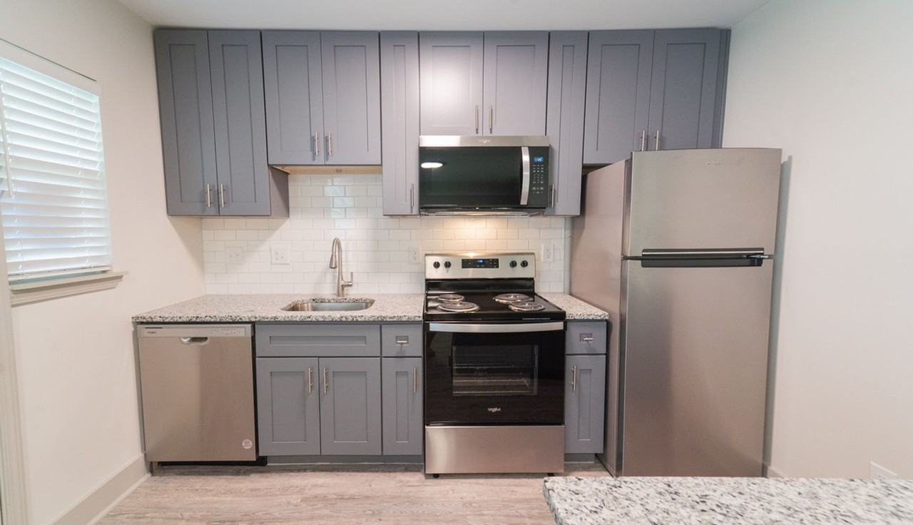 Emory Woods Apartments - Photo 7 of 33