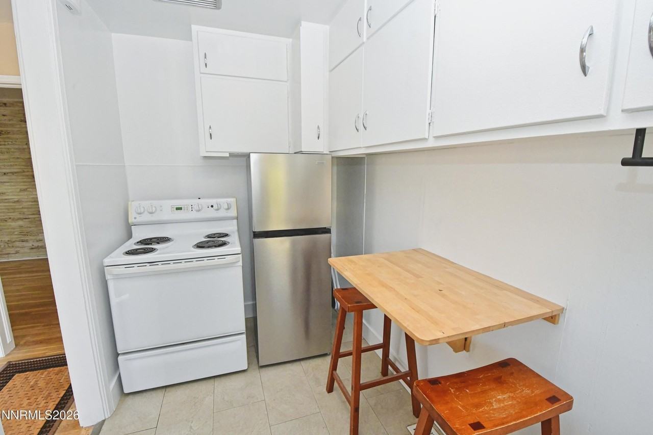 536 La Rue Ave - Photo 5 of 13