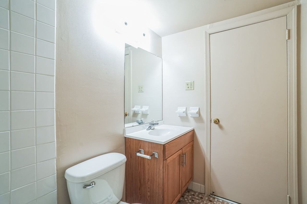 275 Glen Riddle Road - Photo 4 of 25