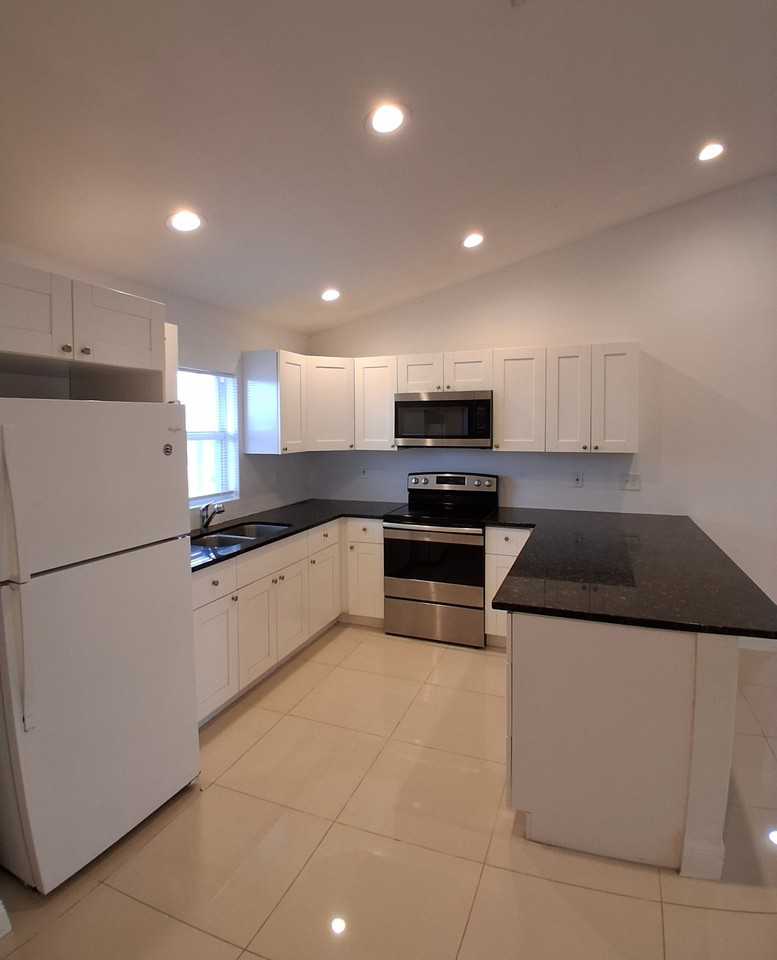 9007 Meadow Cir #1 - Photo 5 of 19