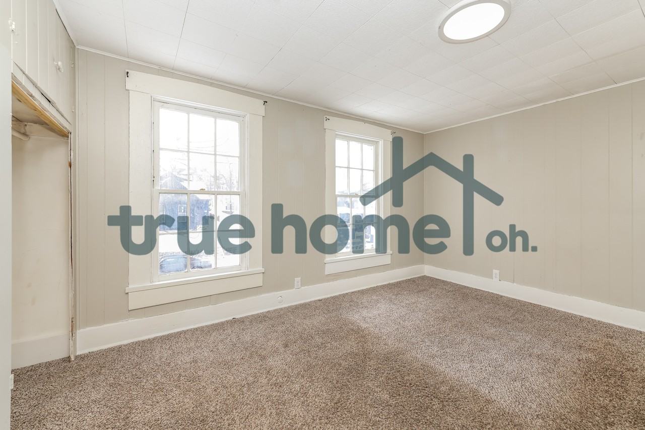 121 Glencoe Ave #1 - Photo 7 of 15