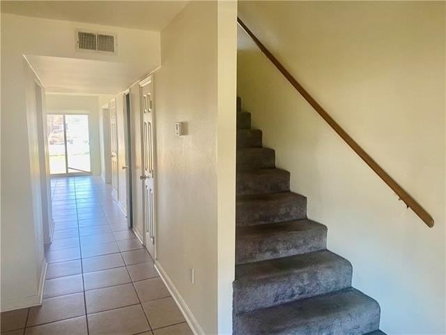 404 Commerce St - Photo 4 of 10