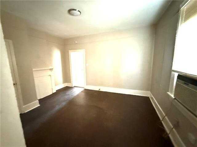 339 Franklin Ave - Photo 2 of 4