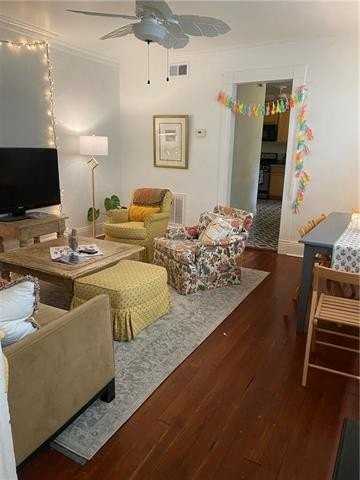 2227 Joseph St - Photo 2 of 17