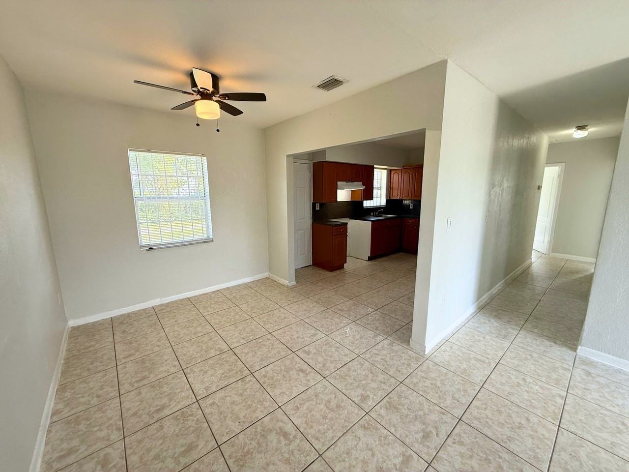 15331 Nw 29th Ave - Photo 2 of 21