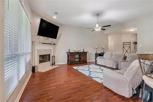 316 Live Oak Ct - Photo 4 of 11